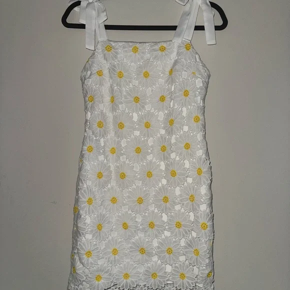 Altar’d state 
Daysi mini-Floral White and Yellow Dress - Picture 5 of 5